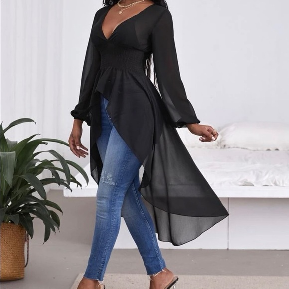 Sexy Plunging Neck Lantern Sleeve High Low Hem Top - Picture 2 of 7